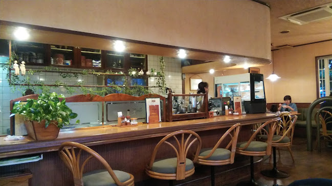 〒270-0023 千葉県松戸市八ケ崎８丁目２１−４