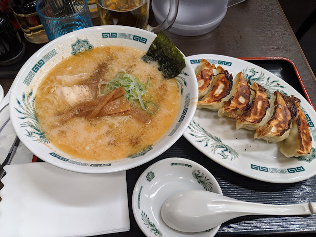 〒120-0015 東京都足立区足立３丁目３４−５