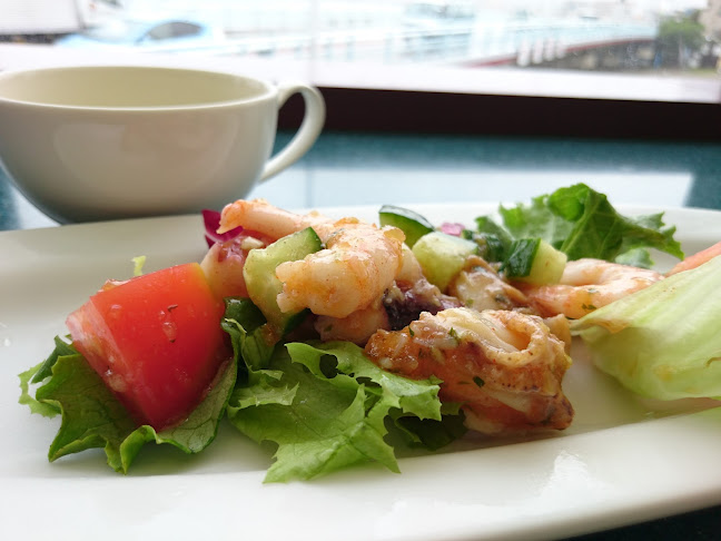 〒249-0005 神奈川県逗子市桜山８丁目１１−１１