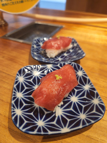 Comentarii opinii despre 焼肉ホルモン酒場 こてつ本店 藤が丘店