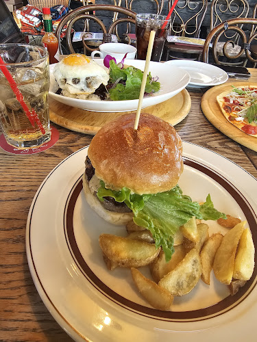 ヴィーナスカフェ - 飲食業