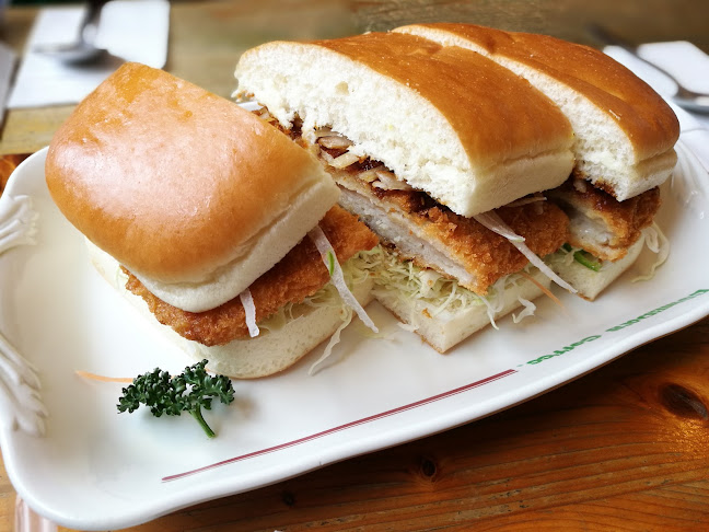 Opinii despre コメダ珈琲店 掛川宮脇店 în 掛川市 - 飲食業