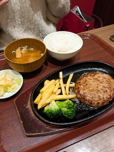 ファイヤーバーグ 北郷3条環状通り店 - 飲食業