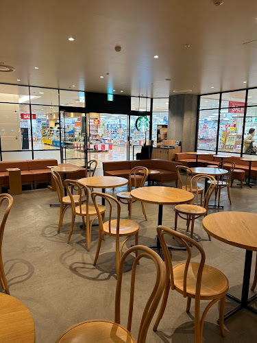Comentarii opinii despre スターバックス コーヒー 荻窪タウンセブン店
