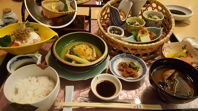 四季亭 - 飲食業