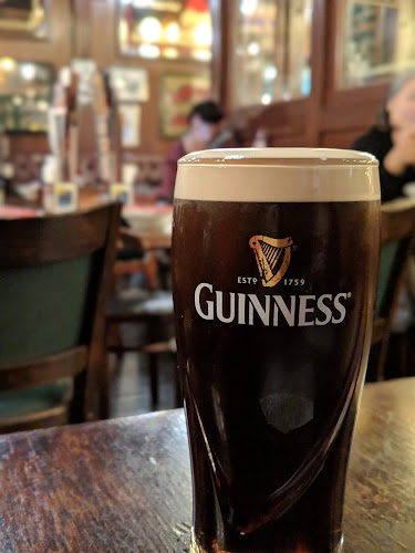 HUB東京オペラシティ店 - 飲食業