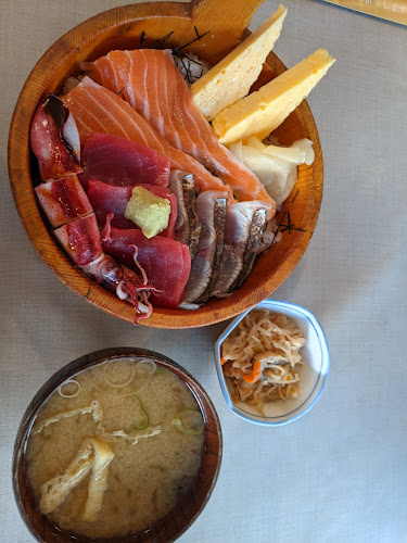 Comentarii opinii despre ネプチューン