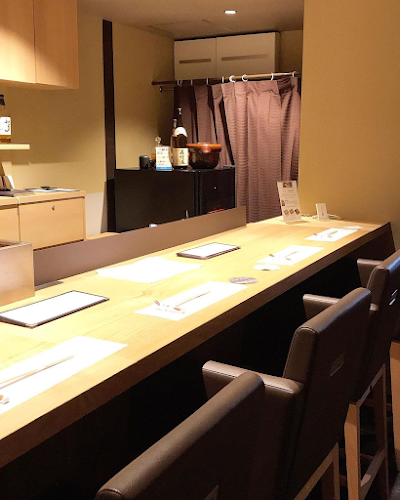 〒600-8047 京都府京都市下京区石不動之町６８２−７ もみじの小路S 3