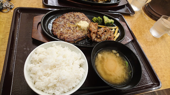 Comentarii opinii despre ファイヤーバーグ 北18条店