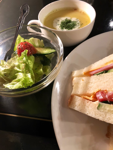 〒238-0007 神奈川県横須賀市若松町１丁目６−１