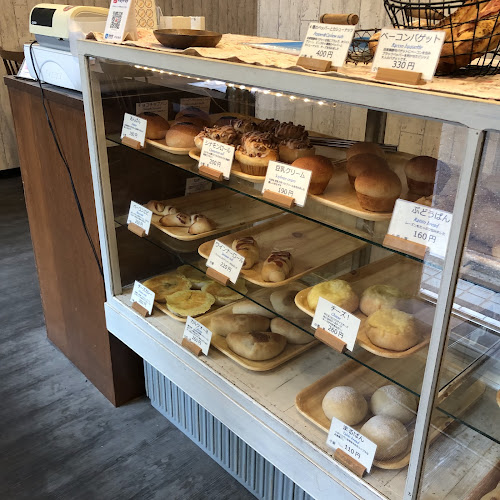 ティーズベーカリー - 飲食業