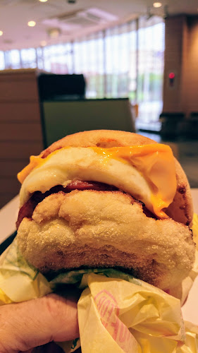 Opinii despre マクドナルド 亀戸店 în 江東区 - 飲食業