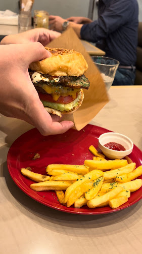 Opinii despre Golden Gate Burger 亀戸 în 江東区 - 飲食業