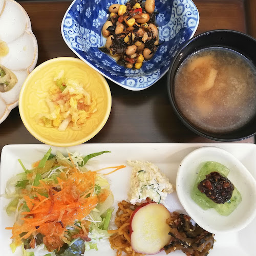 〒516-0018 三重県伊勢市黒瀬町５１３