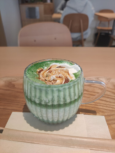 〒104-0061 東京都中央区銀座８丁目１８−４ 東銀座ビル 1F