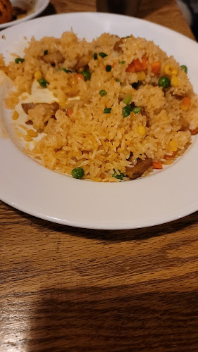 カスタマンダップ - 飲食業