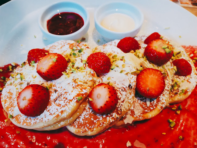 Comentarii opinii despre サラベス 東京店