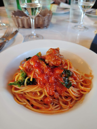 Opinii despre ラ・ベントゥーラ în 練馬区 - 飲食業