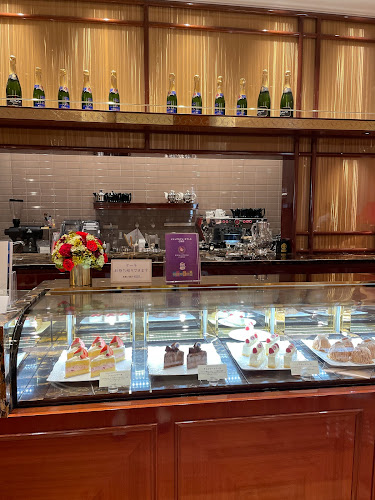 Comentarii opinii despre ロイヤルクリスタル カフェ銀座店
