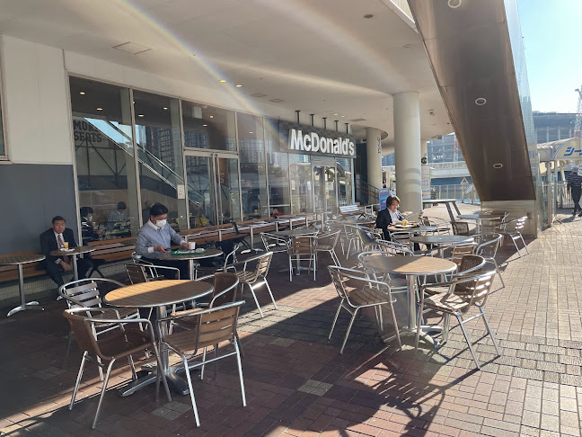 マクドナルド 横浜ベイクォーター店 - 飲食業