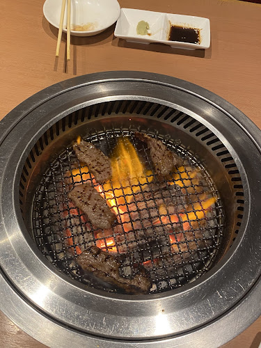 炭火焼肉キョロちゃん池田店 - 飲食業