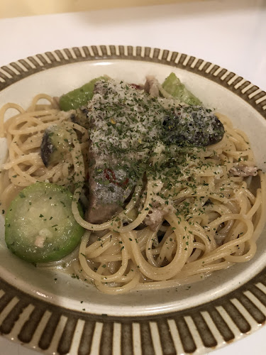 〒901-0241 沖縄県豊見城市豊見城1142番地 パークヒルズ 102号室