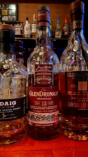 〒730-0033 広島県広島市中区堀川町１−４