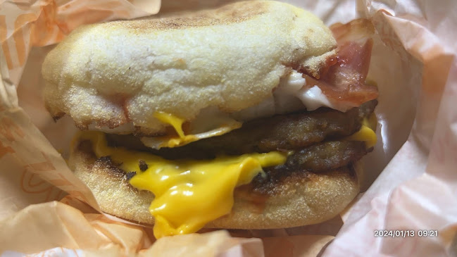 Opinii despre マクドナルド 具志川店 în うるま市 - 飲食業