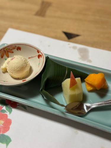 Comentarii opinii despre 京料理 花咲 萬治郎