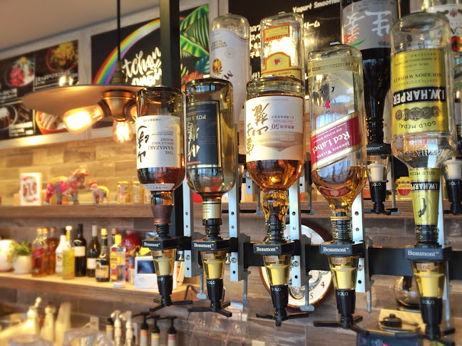 キッチン モアナイナ