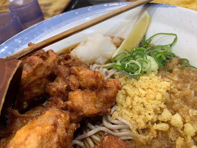 鳴門うどんやまなみ店 - 飲食業
