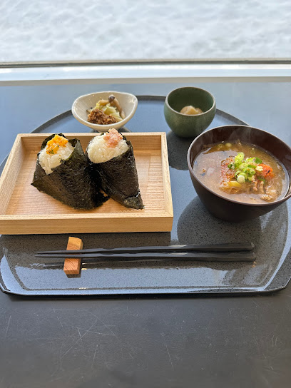 カミニシキッチン