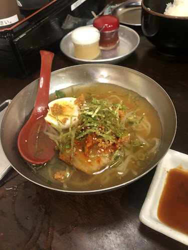 Opinii despre 大衆焼肉ホルモン万吉 千鳥橋店 în 大阪市 - 飲食業