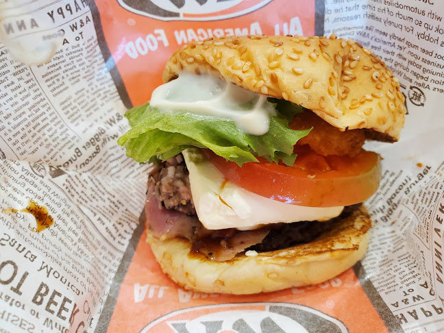 Comentarii opinii despre A&W イーアス沖縄豊崎店