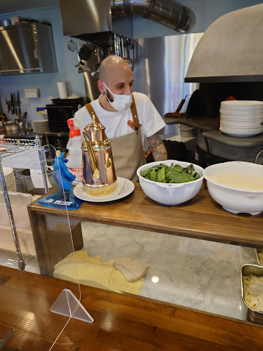 Pizzeria Cor a Cor - 飲食業