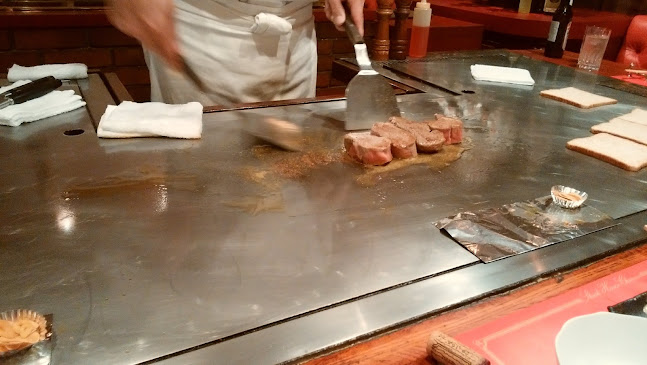 〒760-0040 香川県高松市片原町１−１１