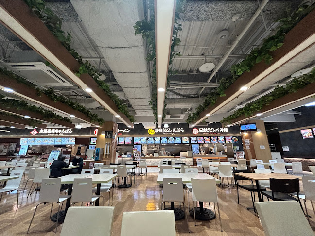 〒747-0802 山口県防府市中央町１−３ イオン防府店１F