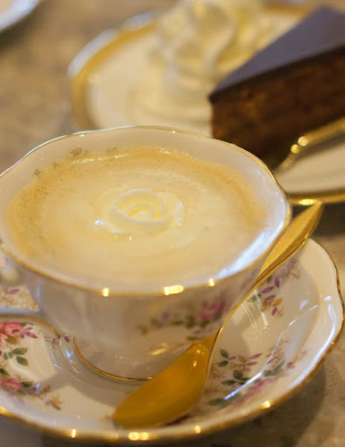 Opinii despre ウィーン菓子 シュトラウス în 青森市 - 飲食業