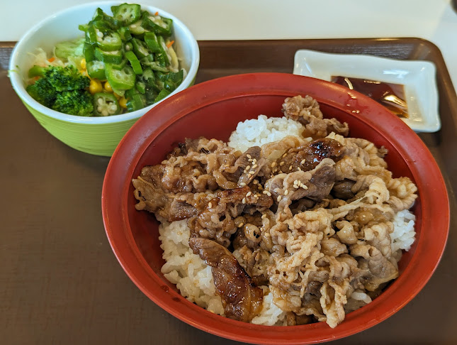 Opinii despre すき家 倉吉伊木店 în 倉吉市 - 飲食業