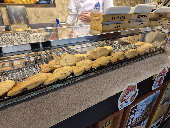 Opinii despre 鳴門鯛焼本舗 クリスタ長堀店 în 大阪市 - 飲食業