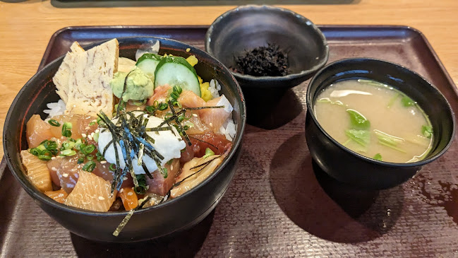 寿司居酒屋 日本海 海の華 - 飲食業