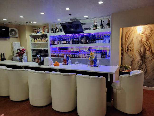 フィリピンパブ シャンデリア - 名古屋市