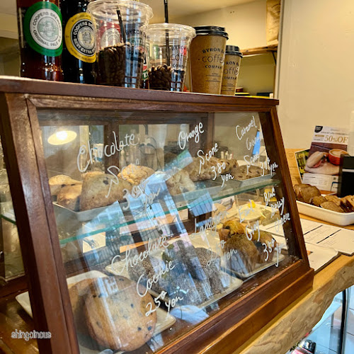 バイロンベイコーヒージャパン 日本橋店 - 中央区