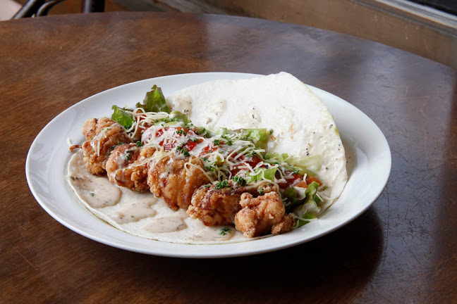 〒248-0021 神奈川県鎌倉市坂ノ下３４−１