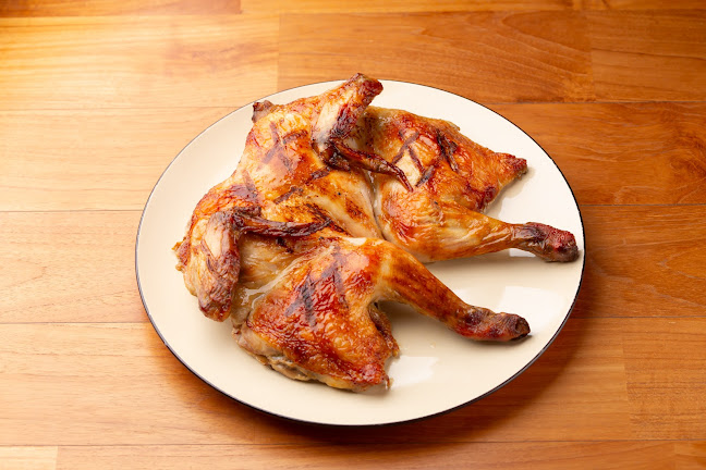 ペリペリチキン 本店 フォレストマーケットライカム クリスマスチキン - 北中城村