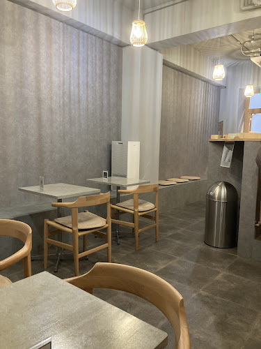 〒892-0842 鹿児島県鹿児島市東千石町１５−２０ 岩村ビル 1階