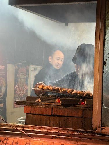 〒031-0033 青森県八戸市三日町３８