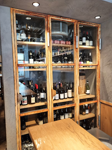 WINE STAND caprino - 神戸市