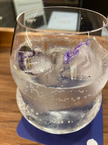 バール・デ・美富味 - 飲食業