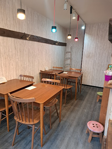 〒111-0051 東京都台東区蔵前４丁目３１−４